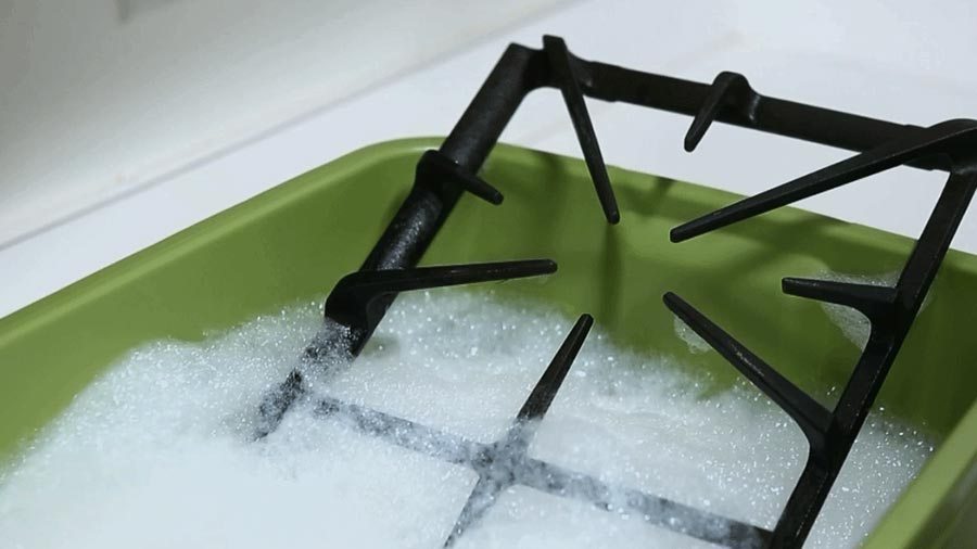 Make your Stovetop Grease-free Using Only Soap and Water