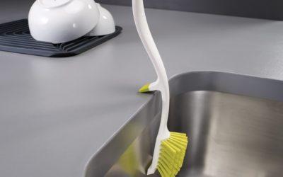 How to Keep Your Dish Brush Clean and New