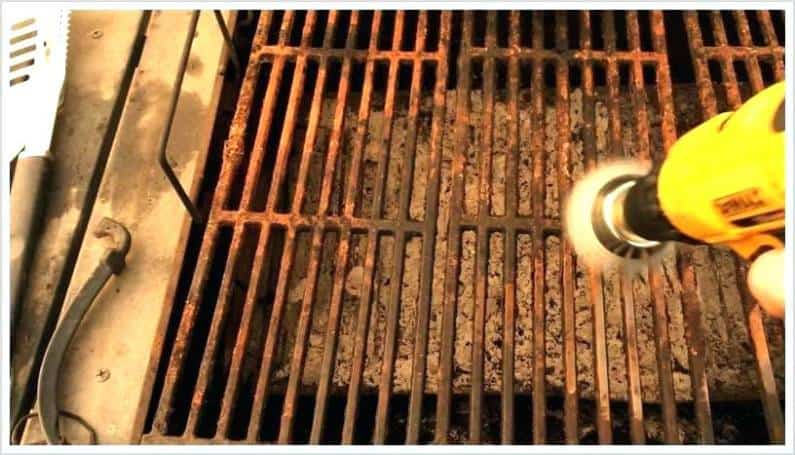 How to Clean a Gas Grill