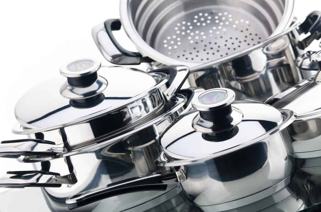 8 Tricks for Cleaning Pots and Pans
