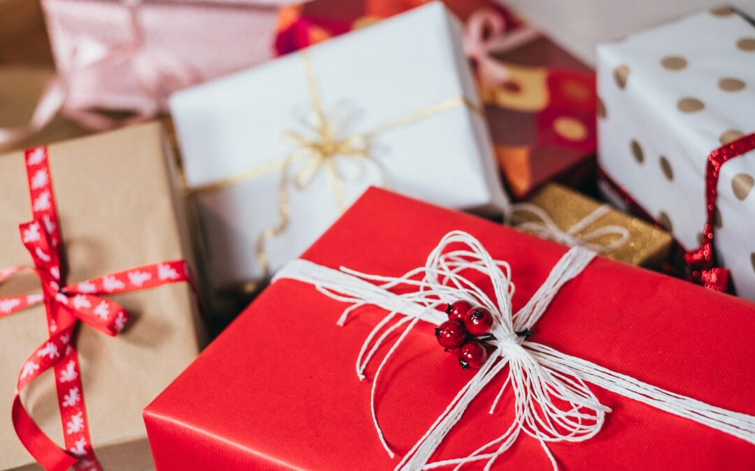 How To Have The Most Organized Christmas Wrapping Station 